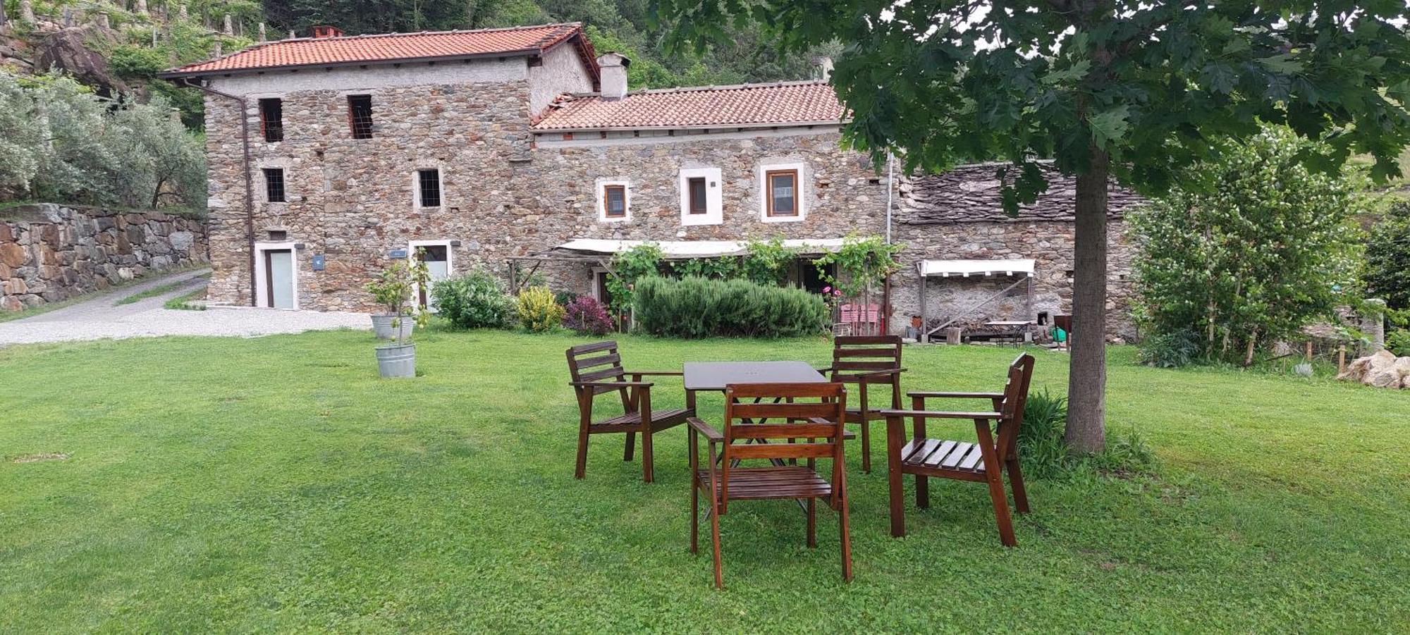 Relais Del Brigante Bed & Breakfast Settimo Vittone Exterior photo